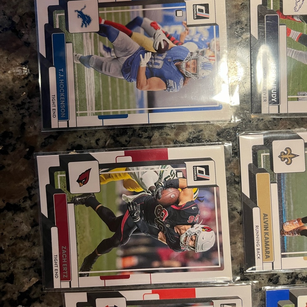 2022 Donruss panini football cards.